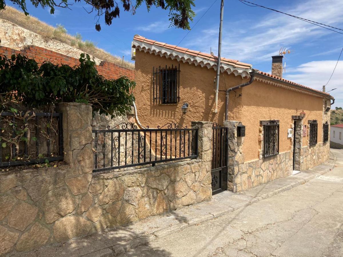 Casa Rural Neira Almenara de Tormes Luaran gambar